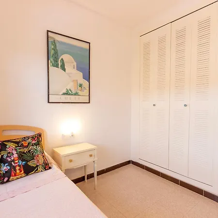 Beferent Almadraba Campello アパート